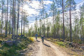 Arctic SnowHotel & Glass Igloos