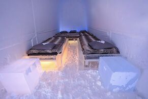 Arctic SnowHotel & Glass Igloos
