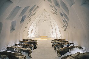Arctic SnowHotel & Glass Igloos