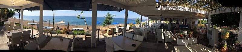 Periyiali Apartments