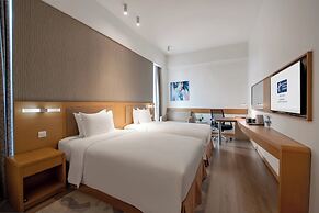 Holiday Inn Express Chengdu Huanhuaxi by IHG