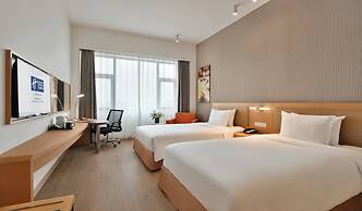 Holiday Inn Express Chengdu Huanhuaxi by IHG