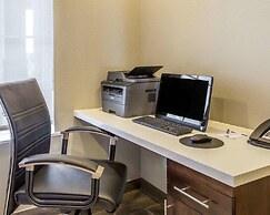 MainStay Suites Midland