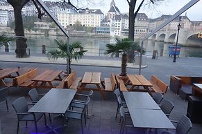 East-West Riverside Hotel