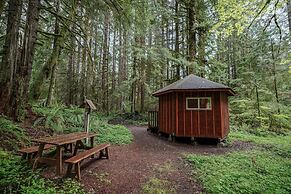 Alexander's Lodge