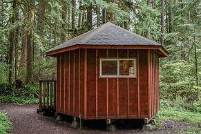 Alexander's Lodge