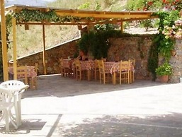 Apartment Hotel Irida