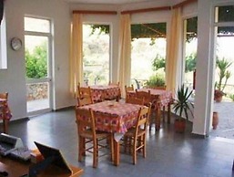 Apartment Hotel Irida