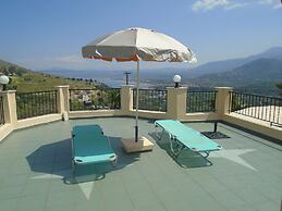 Apartment Hotel Irida