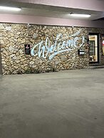 Flamingo Inn Beachfront