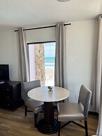 Flamingo Inn Beachfront