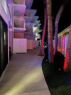 Flamingo Inn Beachfront