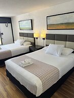 Flamingo Inn Beachfront