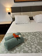 Flamingo Inn Beachfront