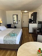 Flamingo Inn Beachfront