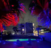 Flamingo Inn Beachfront