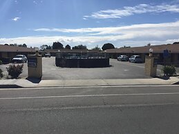 Hacienda Motel