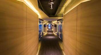 Crystal Hotel Hat Yai