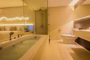 Crystal Hotel Hat Yai