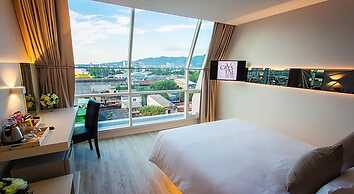 Crystal Hotel Hat Yai