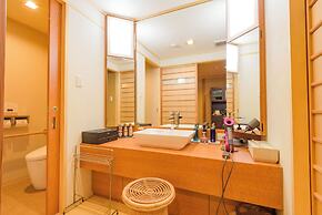 Yamanaka Onsen Shirasagiyu Tawaraya