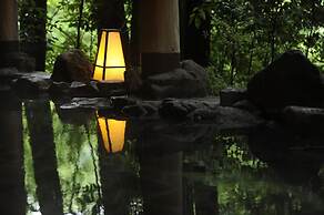 Yamanaka Onsen Shirasagiyu Tawaraya