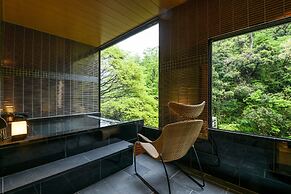 Yamanaka Onsen Shirasagiyu Tawaraya