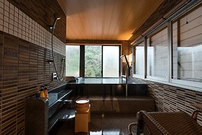 Yamanaka Onsen Shirasagiyu Tawaraya