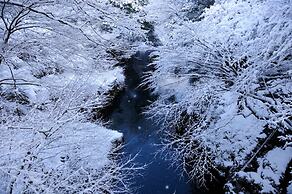 Yamanaka Onsen Shirasagiyu Tawaraya