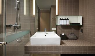 Shilla Stay Guro Digital Complex Station