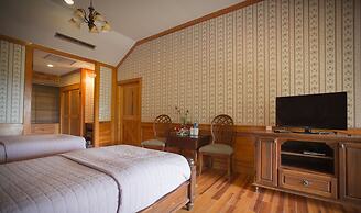 The Log Home Experience Khao Yai