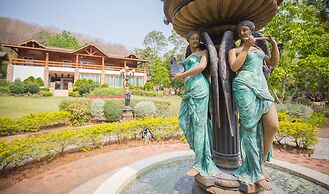 The Log Home Experience Khao Yai