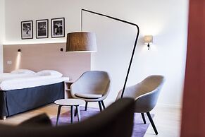 RC Hotel Sports & Business
