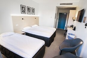 RC Hotel Sports & Business