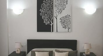 Sunrise Arches Apartments