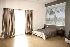 Sunrise Arches Apartments