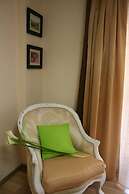 Sunrise Arches Apartments