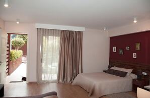 Sunrise Arches Apartments