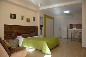 Sunrise Arches Apartments