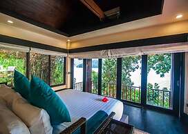 Cauayan Island Resort