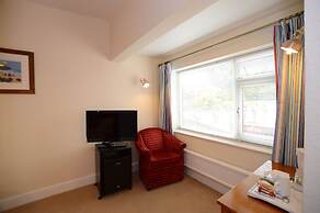 Pink Beach Guest House