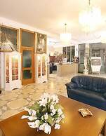 Racar Hotel & Resort