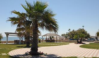 Racar Hotel & Resort