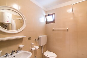 Racar Hotel & Resort