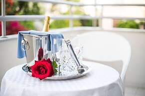 Corina Suites and Apartments