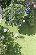 Corina Suites and Apartments