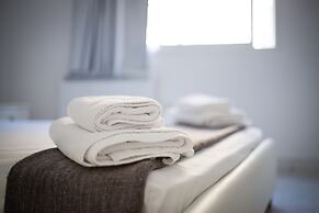 Corina Suites and Apartments