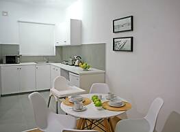 Corina Suites and Apartments