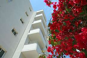 Corina Suites and Apartments