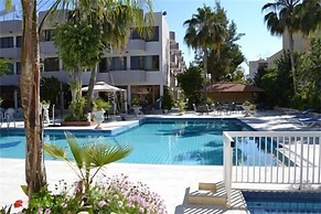 Tasiana Hotel Apartments Complex